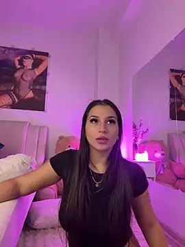 Snapshot of lissa_yasemin chatting on December 4, 2024, 5:43 am lissa yasemin online show from December 4, 2024, 5:43 am