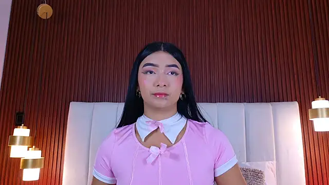 MeganCruzGB online show from November 12, 2025, 12:31 pm