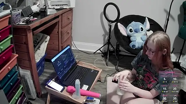 LilyFoxxx online show from January 7, 2026, 6:18 am