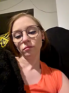 LilyFoxxx online show from February 25, 2026, 1:17 am