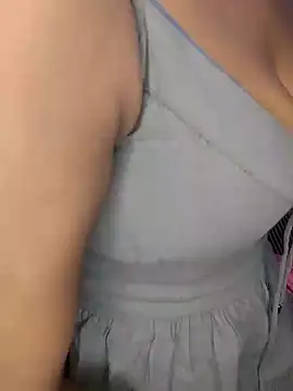 Snapshot of Aaliyalove1 chatting on February 8, 2025, 9:25 pm Aaliyalove1 online show from February 8, 2025, 9:25 pm