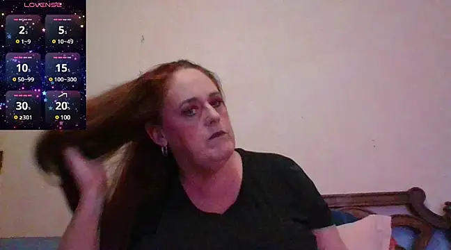 JulieJewel online show from December 17, 2024, 9:16 pm