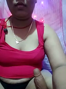 Snapshot of Super-Couple chatting on October 31, 2025, 12:02 pm Super-Couple online show from October 31, 2025, 12:02 pm