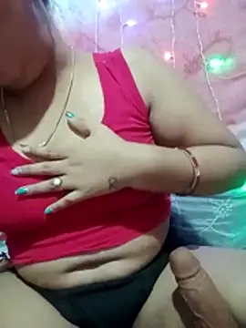 Snapshot of Super-Couple chatting on November 8, 2025, 1:14 pm Super-Couple online show from November 8, 2025, 1:14 pm