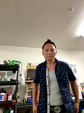 2Fly4Guy online show from October 5, 2025, 7:54 am