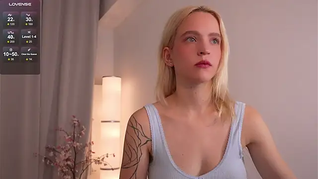 Snapshot of lolly_pie chatting on November 18, 2025, 4:10 pm lolly pie online show from November 18, 2025, 4:10 pm