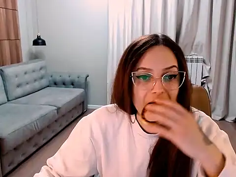 Amazingeyes88 online show from January 16, 2025, 12:42 pm