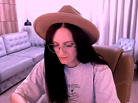 Amazingeyes88 online show from April 28, 2026, 11:25 am