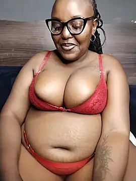 Snapshot of CHERRYYUMMY chatting on April 19, 2026, 11:44 am CHERRYYUMMY online show from April 19, 2026, 11:44 am