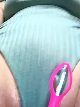 Snapshot of alexax0 chatting on February 15, 2025, 6:33 am alexax0 online show from February 15, 2025, 6:33 am