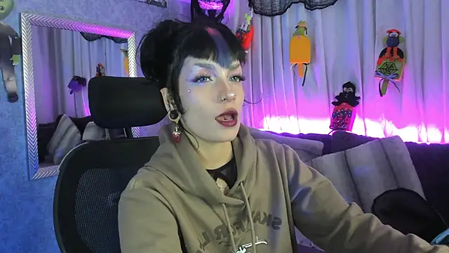 Snapshot of _mamush chatting on October 28, 2025, 2:27 pm mamush online show from October 28, 2025, 2:27 pm