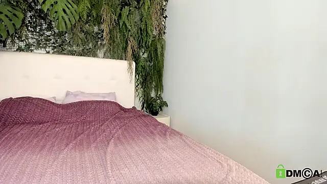 Snapshot of ElizaNik_ chatting on September 21, 2025, 4:45 pm ElizaNik online show from September 21, 2025, 4:45 pm