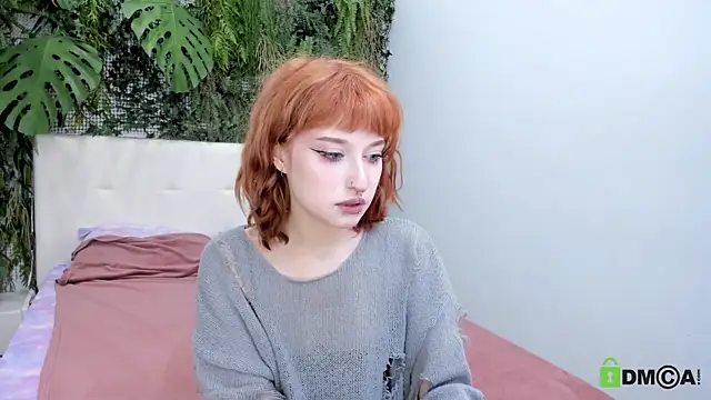 Snapshot of ElizaNik_ chatting on September 18, 2025, 5:43 am ElizaNik online show from September 18, 2025, 5:43 am