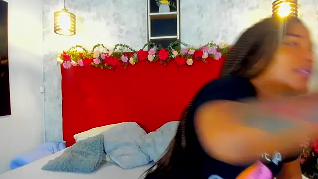 SilvannaFit online show from November 4, 2025, 12:09 pm