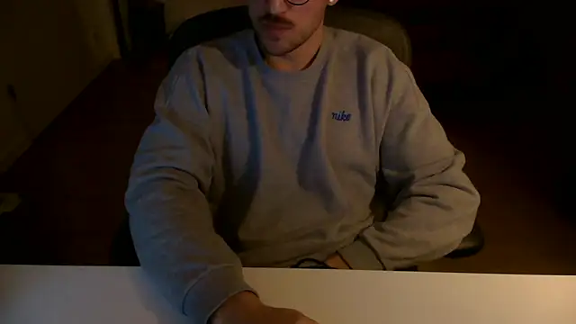 taallguyy 196 online show from January 15, 2026, 5:44 am