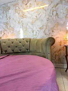 Snapshot of khloeblake chatting on November 25, 2025, 6:47 am khloeblake online show from November 25, 2025, 6:47 am