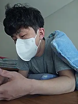 wlalsdldb112 online show from March 23, 2025, 1:53 am