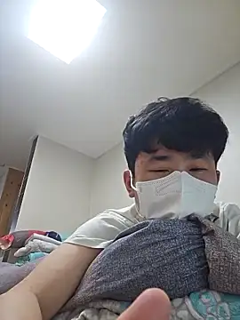 wlalsdldb112 online show from March 17, 2025, 7:46 am