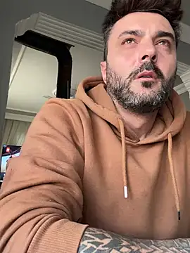 Snapshot of hot_man_eray chatting on February 11, 2025, 1:09 pm hot man eray online show from February 11, 2025, 1:09 pm