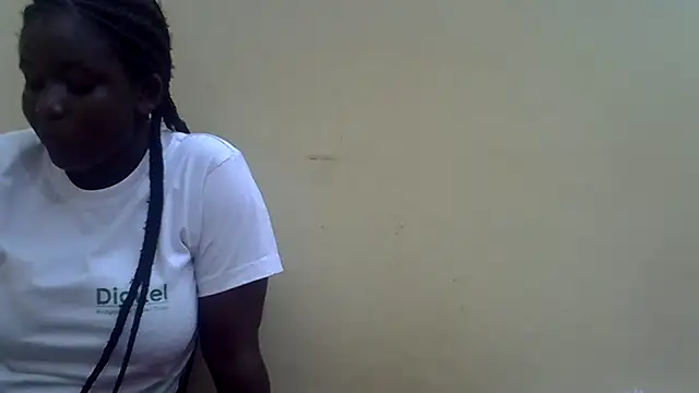 Harrisamor online show from November 12, 2025, 4:33 pm