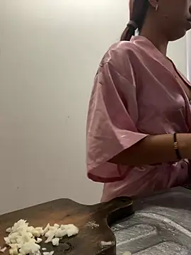 Aaliyah Salma online show from March 29, 2026, 6:20 pm