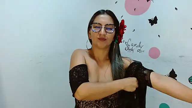 Benett Lea online show from December 14, 2024, 11:01 pm