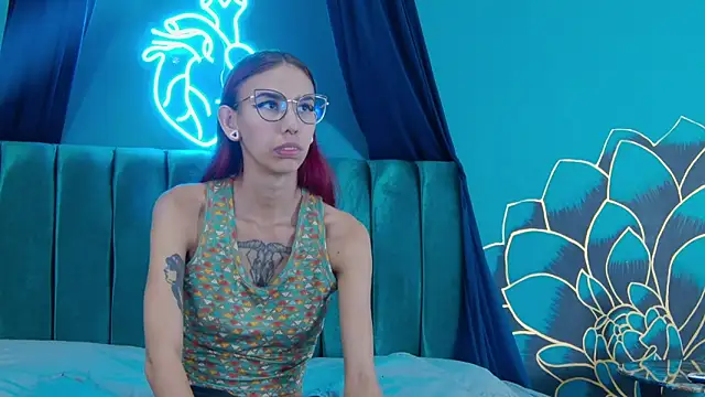 Snapshot of Lunamistyc chatting on November 11, 2025, 7:41 pm Lunamistyc online show from November 11, 2025, 7:41 pm