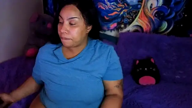 Snapshot of RoxiesObsession chatting on March 15, 2025, 11:08 am RoxiesObsession online show from March 15, 2025, 11:08 am