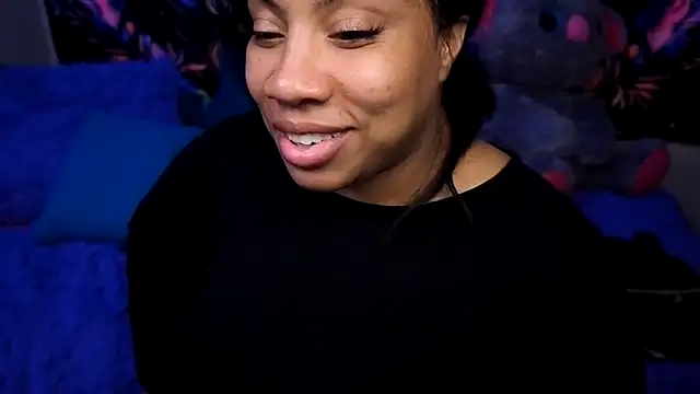 Snapshot of RoxiesObsession chatting on March 17, 2025, 1:46 am RoxiesObsession online show from March 17, 2025, 1:46 am