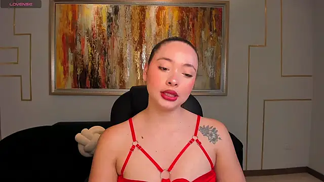 Snapshot of AlinaKravitz chatting on November 12, 2025, 11:36 am AlinaKravitz online show from November 12, 2025, 11:36 am