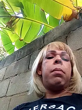 blondebitchlitle online show from February 11, 2026, 10:09 pm