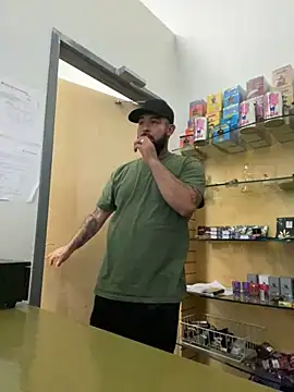 Snapshot of jr91esl chatting on February 28, 2025, 7:37 am jr91esl online show from February 28, 2025, 7:37 am