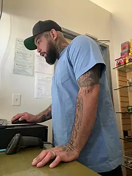 Snapshot of jr91esl chatting on February 4, 2025, 6:17 pm jr91esl online show from February 4, 2025, 6:17 pm