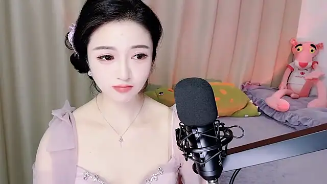 starsqimei online show from March 22, 2026, 5:53 am