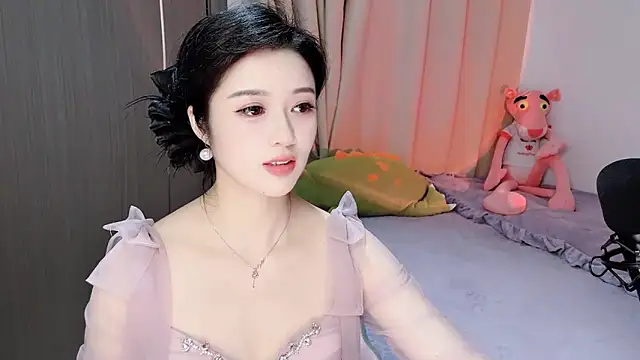 starsqimei online show from April 18, 2026, 5:32 am