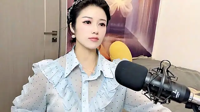 Snapshot of starsqimei chatting on November 11, 2025, 4:29 am starsqimei online show from November 11, 2025, 4:29 am