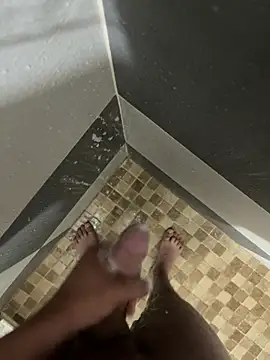 mylovetr1 online show from February 12, 2025, 5:47 am