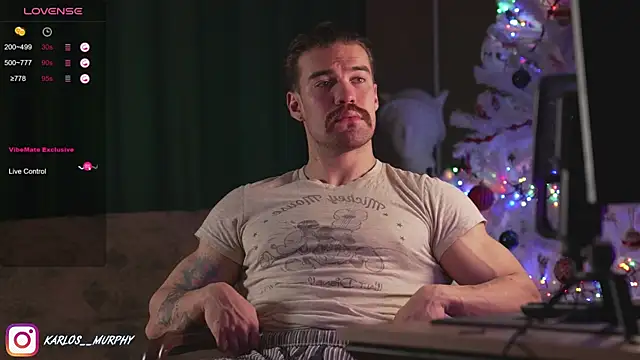 Snapshot of Karlos_Ripped_ chatting on February 7, 2025, 9:26 am Karlos Ripped online show from February 7, 2025, 9:26 am