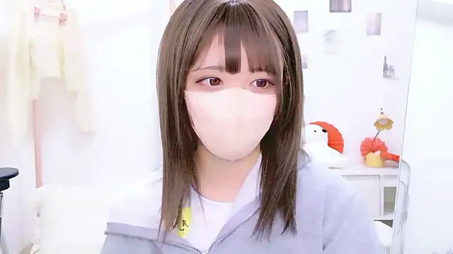 Snapshot of aki_zzz chatting on June 15, 2026, 4:28 pm aki zzz online show from June 15, 2026, 4:28 pm