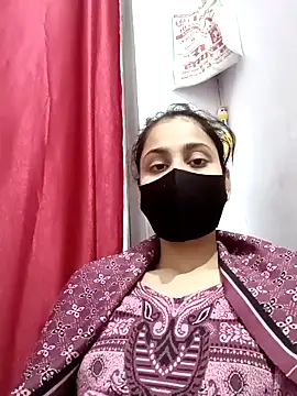 magicmoment00786 online show from November 29, 2025, 1:22 pm