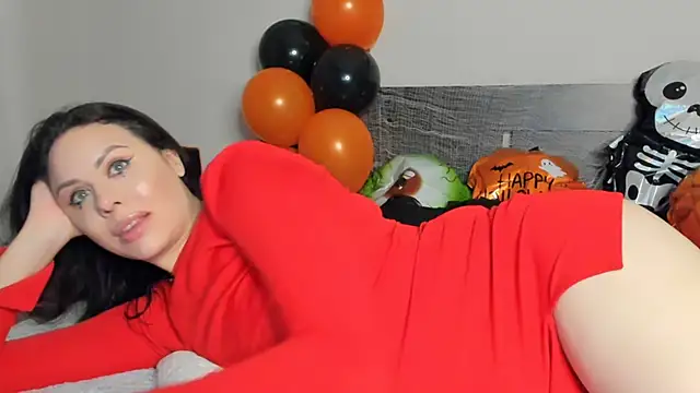 MollyCheiz online show from October 31, 2025, 4:36 pm