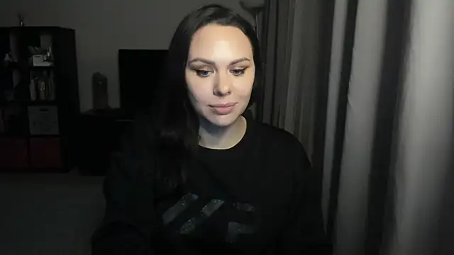 MollyCheiz online show from February 28, 2026, 4:06 pm