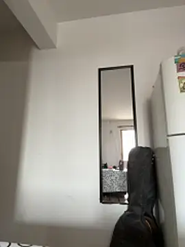 Macadiez10 online show from November 4, 2025, 3:16 pm