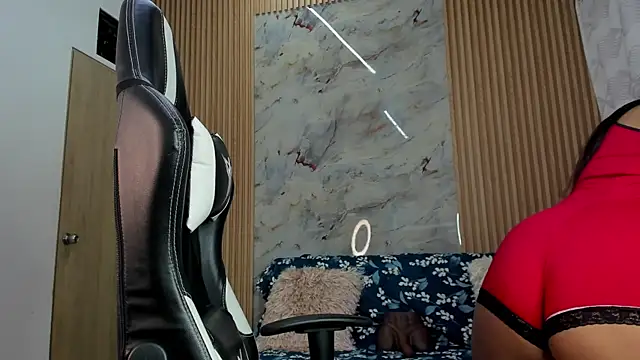 Snapshot of Any_topless chatting on December 5, 2025, 11:09 am Any topless online show from December 5, 2025, 11:09 am