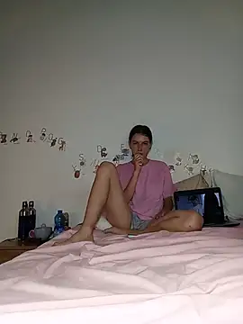 Snapshot of ella_grays chatting on June 30, 2026, 5:35 pm ella grays online show from June 30, 2026, 5:35 pm