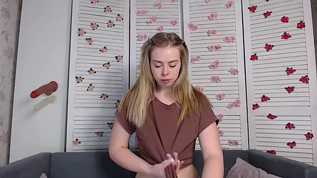 sofiaa here online show from January 19, 2026, 12:36 am