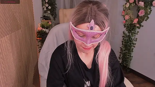 Snapshot of jeancolex chatting on December 6, 2024, 12:22 pm jeancolex online show from December 6, 2024, 12:22 pm