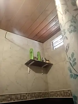 FlacoDani online show from February 16, 2026, 5:11 pm