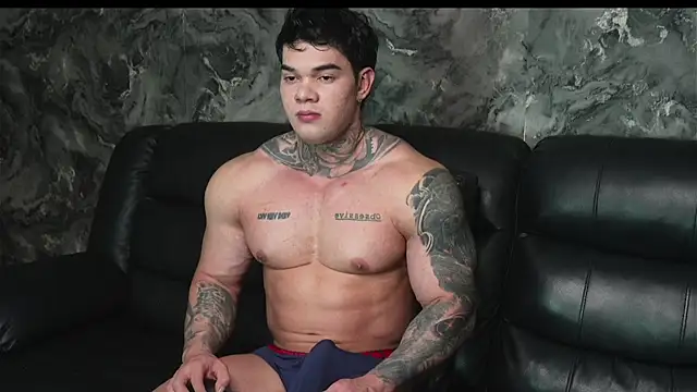 Justin Clark online show from November 1, 2025, 1:01 am