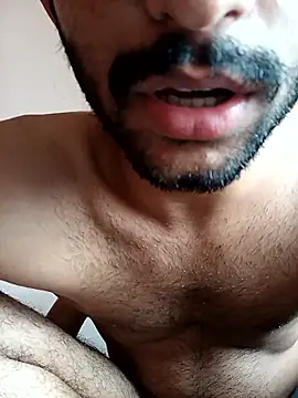 Snapshot of Vignesh3246 chatting on September 10, 2025, 7:18 am Vignesh3246 online show from September 10, 2025, 7:18 am